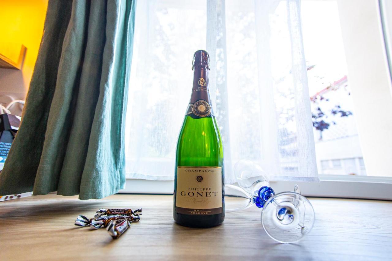 Smile Apparts - Appartements - Au Coeur De Lorient - Au Calme - Tout Confort Екстер'єр фото